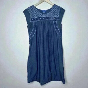 Lil Dress Womens Size Small Blue Chambray Embroidered Short Sleeve